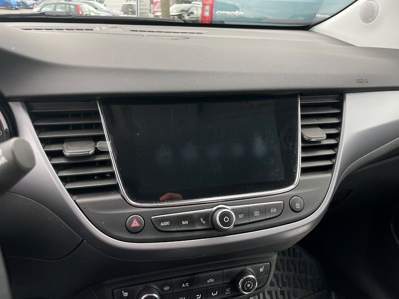 Opel Crossland Edition 1,2 MT5, 1. maj, ČR - fotka 17 z 30