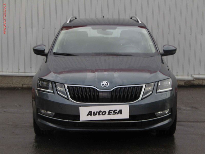 Škoda Octavia (2017) 2.0 TDi 4x4, 2.maj,ČR, L&K - fotka 2 z 25
