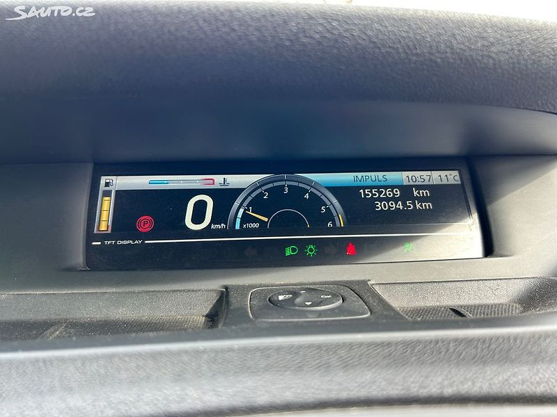 Renault Grand Scénic (2010) 1.5 DCi 78 KW - fotka 15 z 21