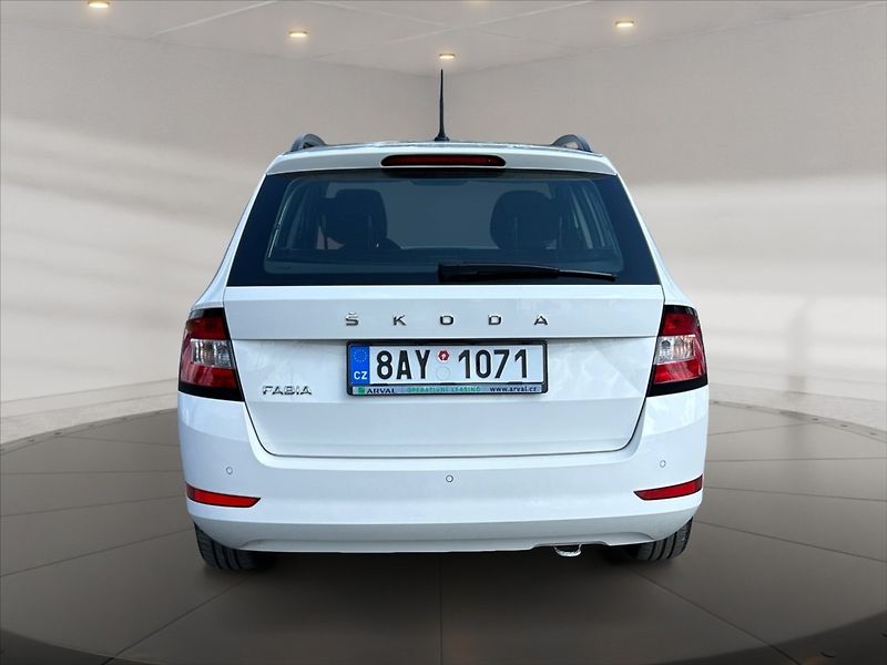 Škoda Fabia 1,0 TSI 70 Ambition - fotka 5 z 11