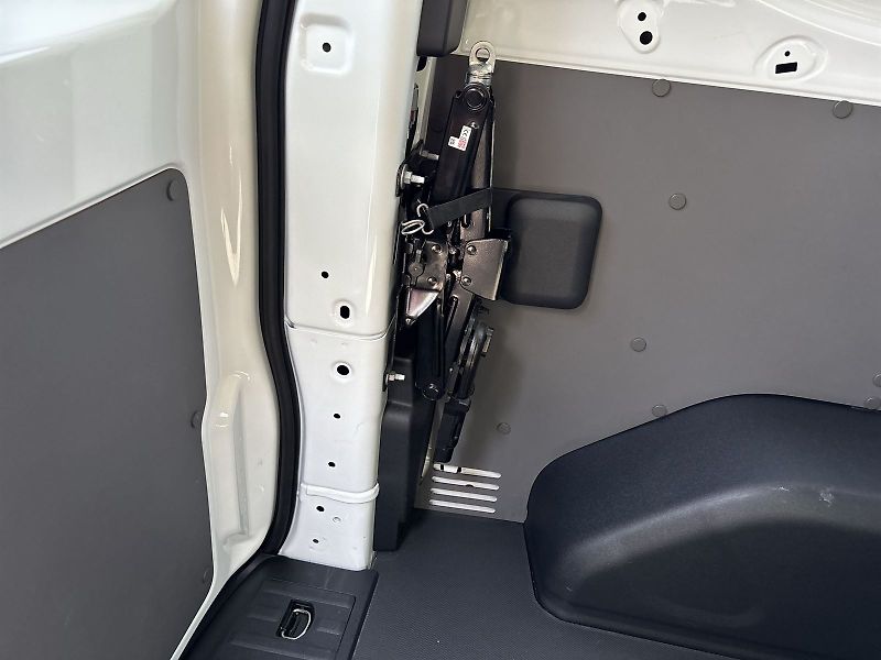 Volkswagen Transporter (2025) 2.0 TDI 4Motion DSG - fotka 25 z 30