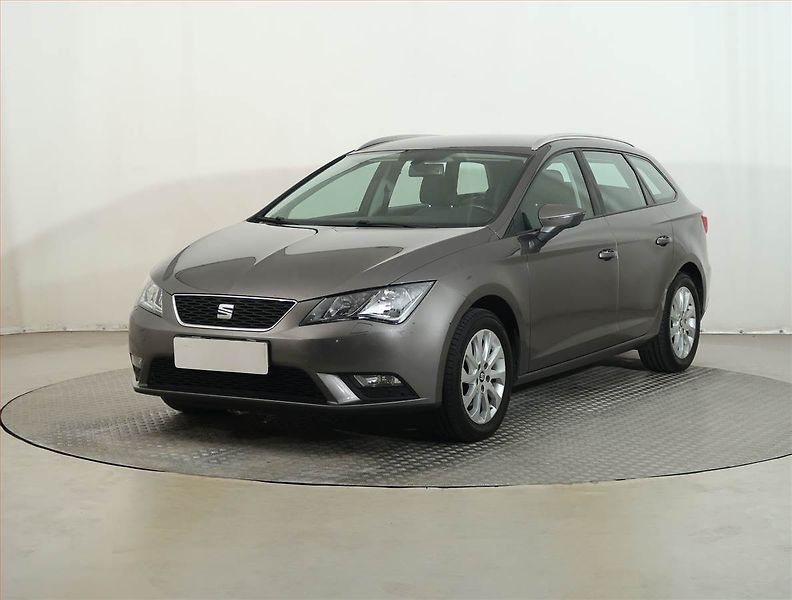 Seat Leon (2015) 1.6 TDI, 4X4, Serv.kniha - fotka 2 z 13