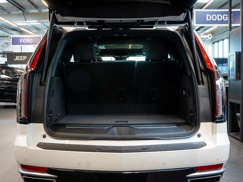 Cadillac Escalade (2024) 6.2 Premium Luxury Platinum - fotka 7 z 50