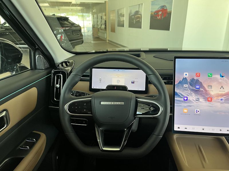 Jaecoo 7 (2025) PHEV (EXCLUSIVE BROWN) - fotka 11 z 15