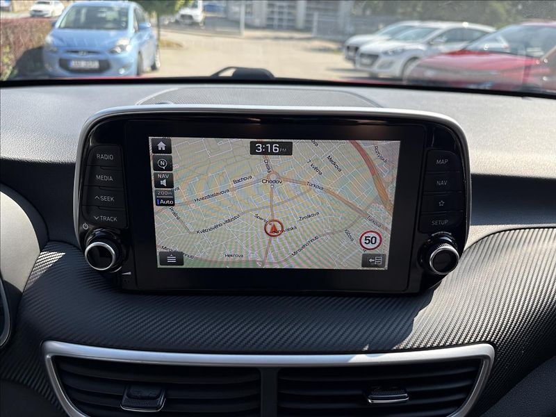 Hyundai Tucson 1,6 T-GDi 4x2 manuál  Travelle - fotka 15 z 20
