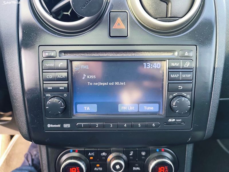 Nissan Qashqai (2012) - fotka 18 z 25