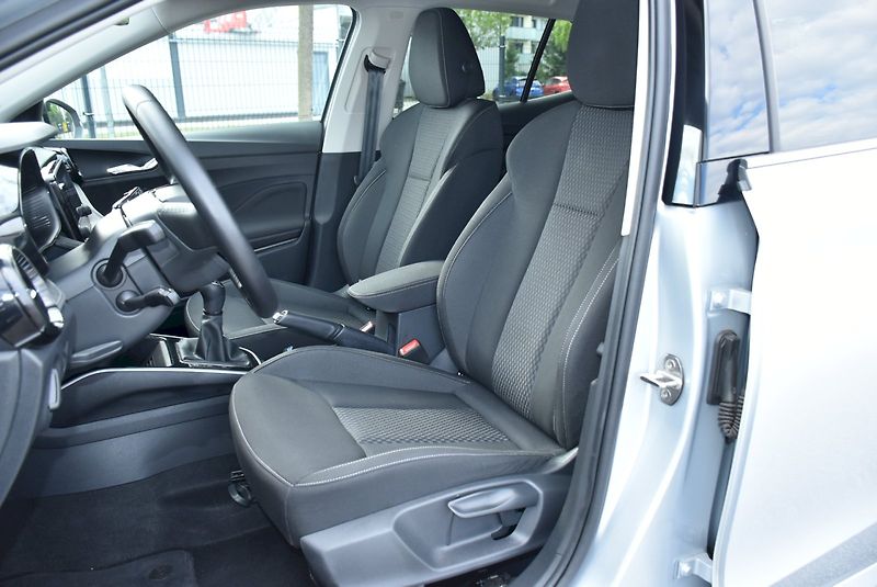 Škoda Fabia (2025) Top Selection 1.0 TSI 85kW - fotka 27 z 34
