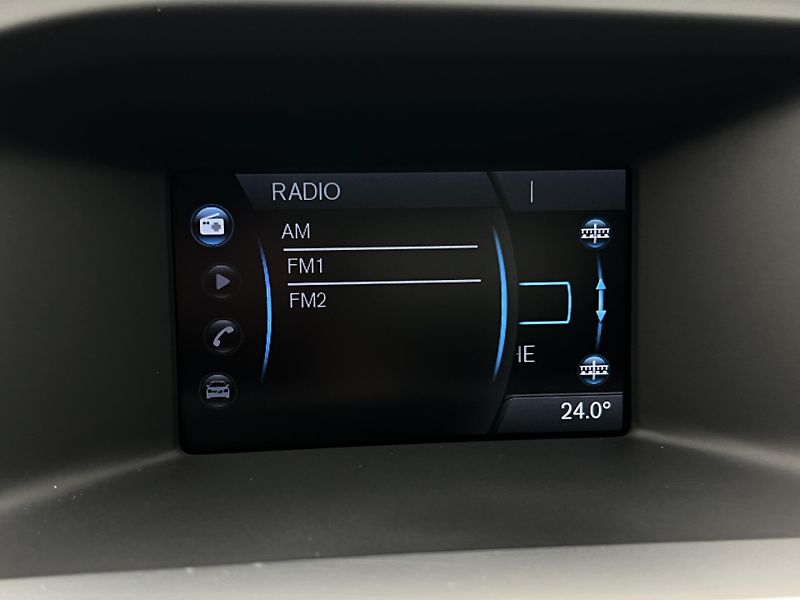 Volvo V60 CC D4 KINETIC AUT CZ - fotka 23 z 35