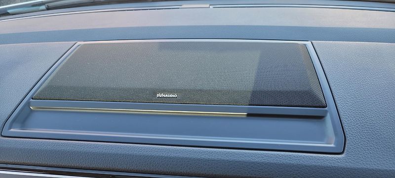 Volkswagen Multivan (2017) T6 2,0TDi 150kW DSG Highline - fotka 38 z 42