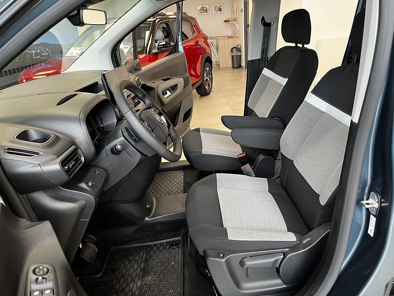 Citroën Berlingo (2026) MAX Diesel 130k Automatic - fotka 8 z 24
