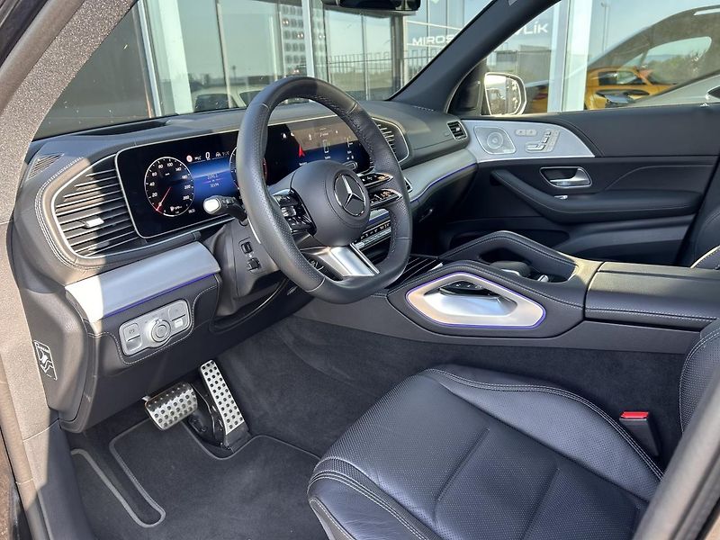 Mercedes-Benz GLE 450d 4MATIC AMG NIGHT - fotka 8 z 29