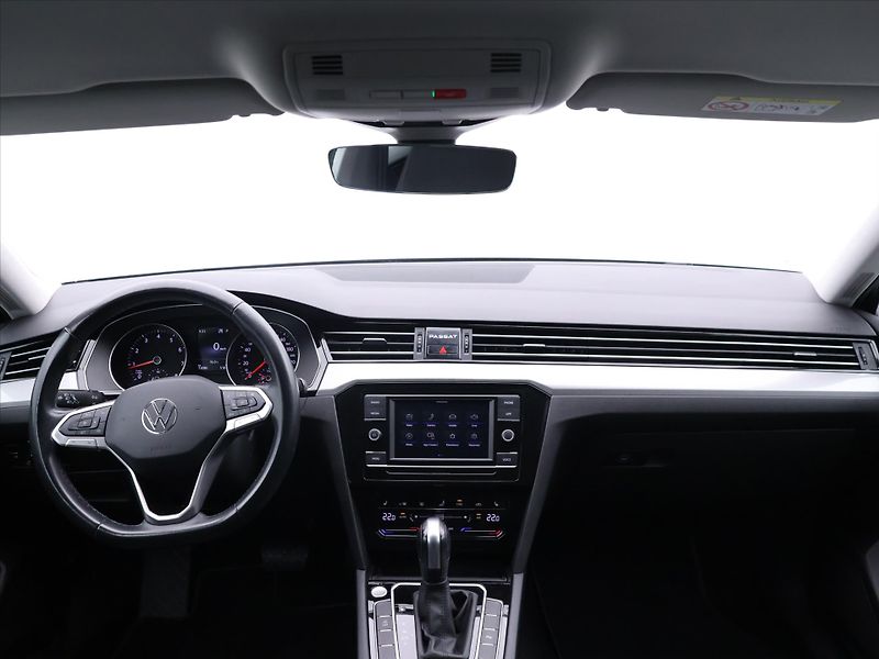 Volkswagen Passat 1,5 TSI 110kW DSG Business DPH - fotka 25 z 33