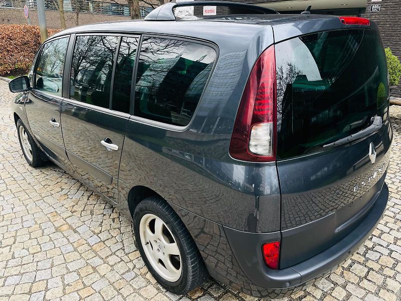 Renault Grand Espace 2.0dCi MANUÁL VÝHŘEV SENZORY - fotka 18 z 43