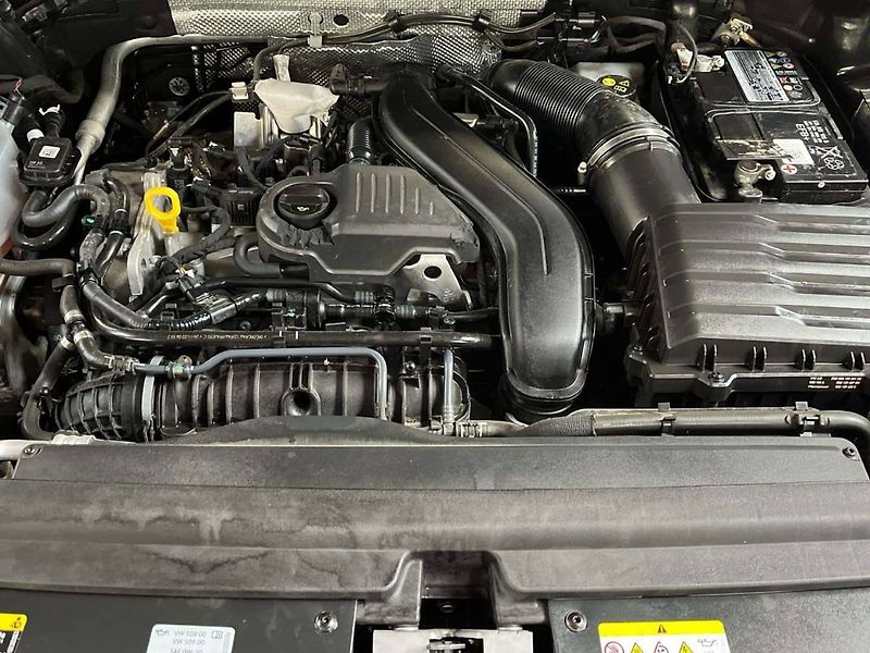 Volkswagen Tiguan (2023) 1.5 TSI Elegance - fotka 17 z 20