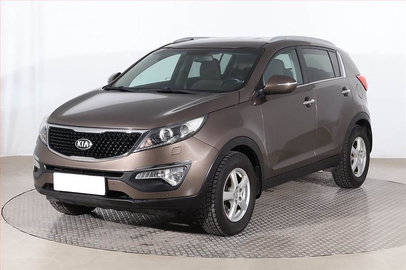 Kia Sportage (2014) 1.7 CRDi, Xenony, Tempomat - fotka 2 z 27