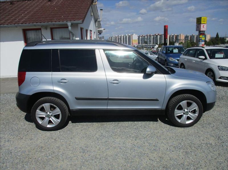 Škoda Yeti 1,2 TSI, klimatizace, - fotka 4 z 19
