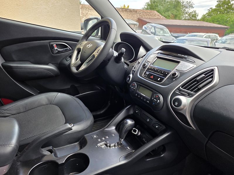 Hyundai ix35 (2012) 2.0-4x4-AUTOMAT-TEMPOMAT - fotka 3 z 18