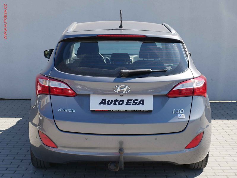 Hyundai i30 (2012) 1.6CVVT, 1.maj,ČR, AC, TZ - fotka 5 z 18