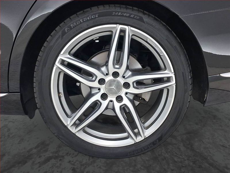 Mercedes-Benz Třídy E (2018) E 200 - fotka 15 z 23