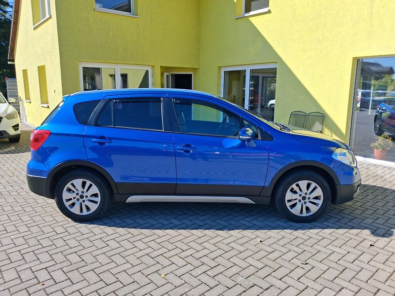 Suzuki SX4 S-Cross (2014) 1,6i 88kw LPG 4x4 NAVI 2x KOLA - fotka 8 z 35