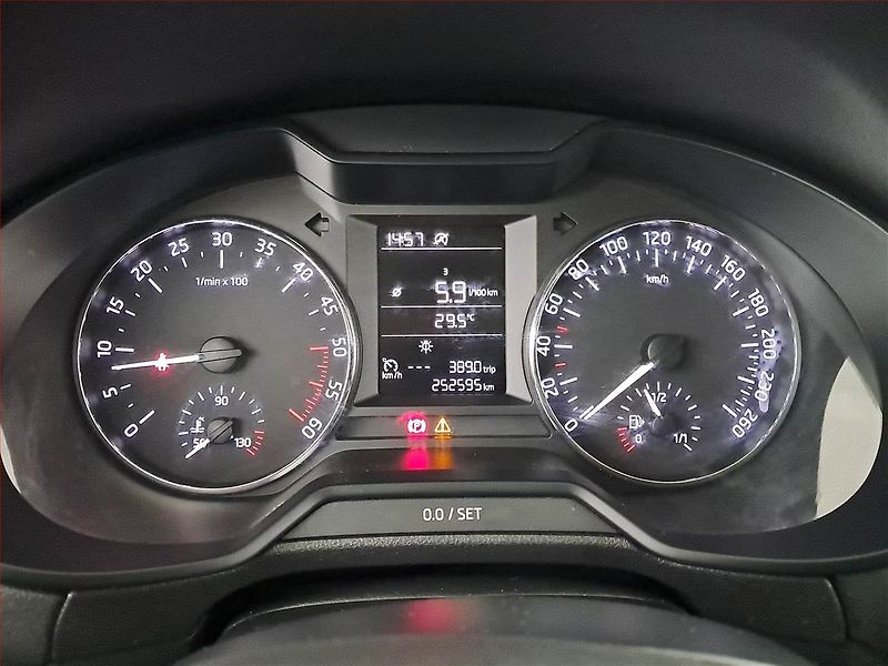 Škoda Octavia (2016) 1.6 TDI 4x4, 4X4, Tempomat - fotka 11 z 17