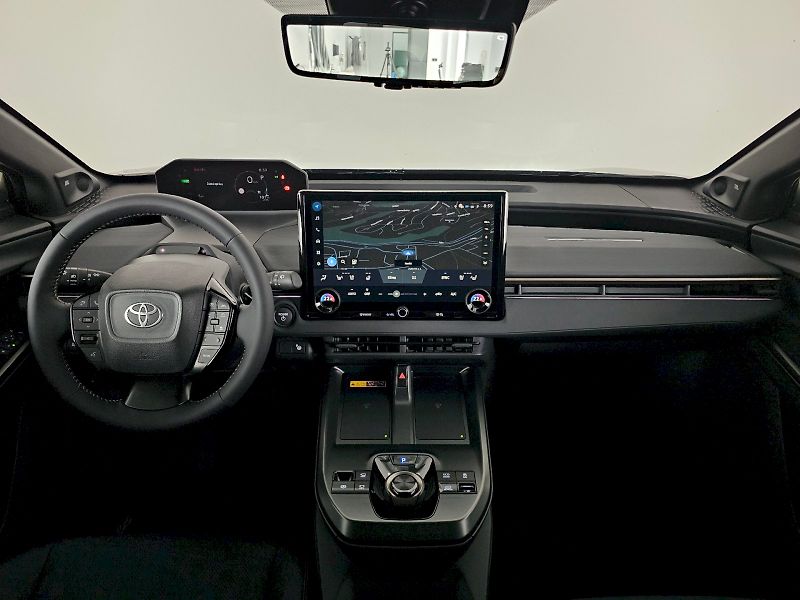 Toyota bZ4X (2026) Touring 380k AWD EXECUTIVE - fotka 9 z 30