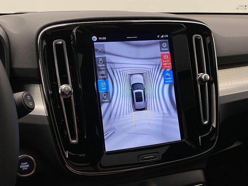 Volvo XC40 (2026) B3 AUT DARK ULTRA  - fotka 58 z 60