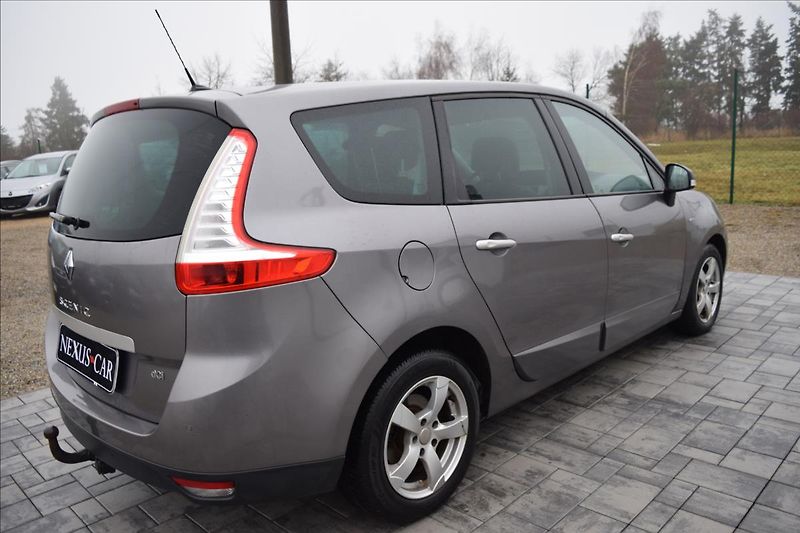 Renault Scénic 1,9 DCI 96KW TAŽNÉ NAVI KAMERA - fotka 5 z 57