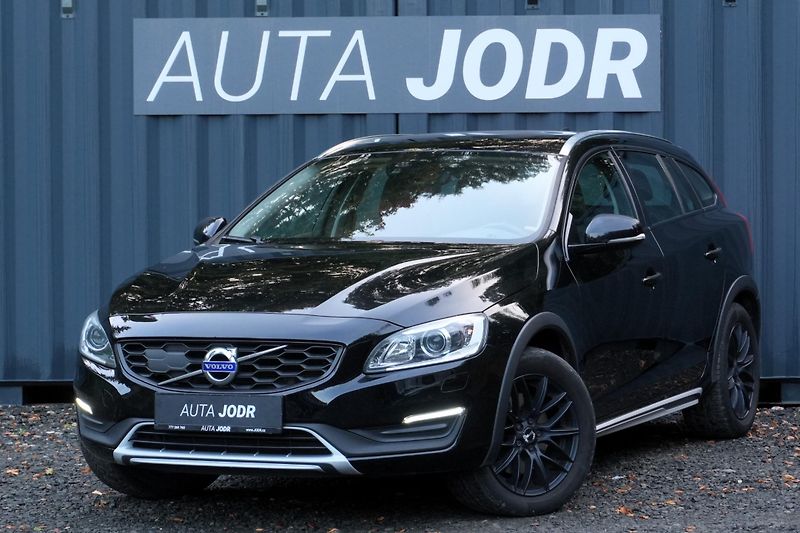 Volvo V60 2.4 D4 Cross Country,ČR, Tažné - fotografie inzerátu