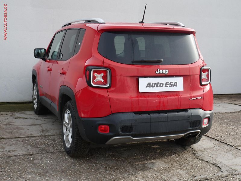 Jeep Renegade (2016) 1.4 MultiAir limited, ČR, AC - fotka 4 z 19
