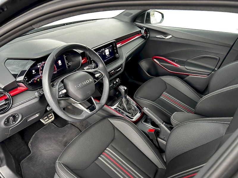 Škoda Fabia (2025) 1.0 TSI 85kW DSG Monte Carlo - fotka 25 z 35