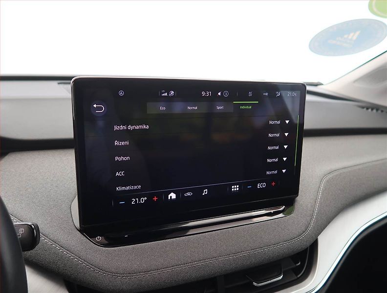 Škoda Enyaq (2023) Suite iV 80 (82 kWh), SoH 94% - fotka 21 z 29