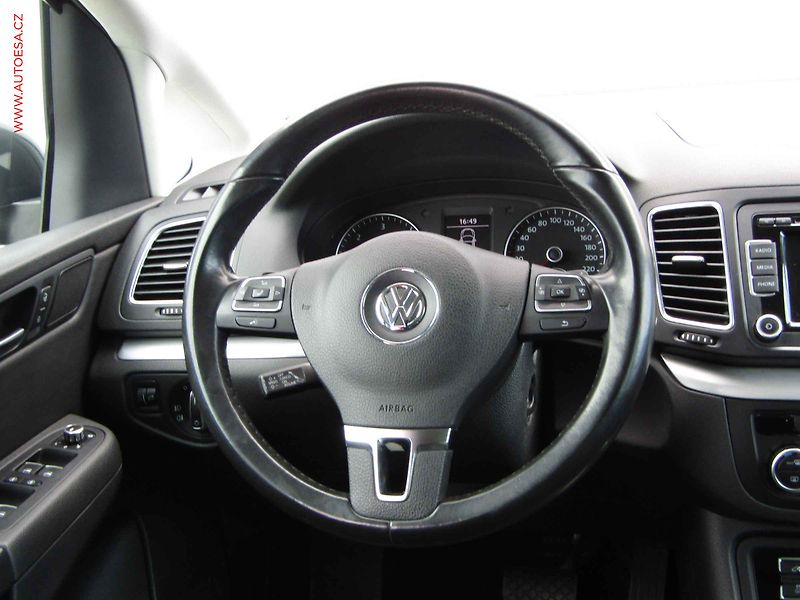 Volkswagen Sharan (2014) 2.0 TDi, 2.maj,ČR, DSG, xenon - fotka 14 z 22