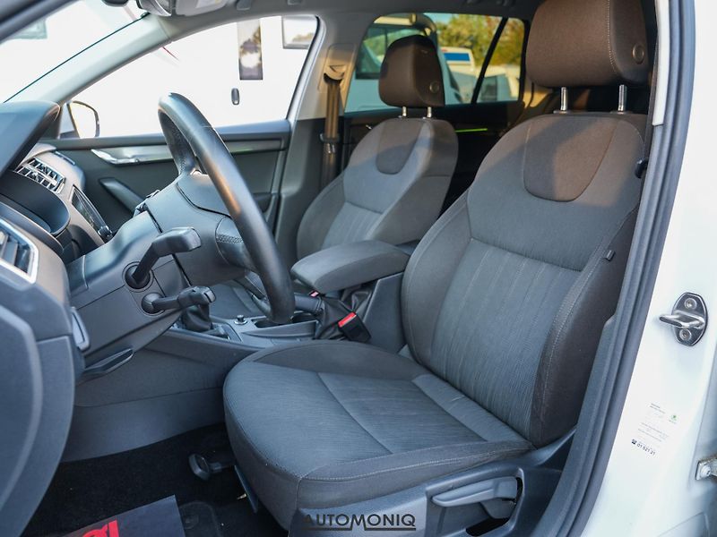 Škoda Octavia (2020) Combi 1.6 TDI Ťažné, Adaptív - fotka 3 z 20
