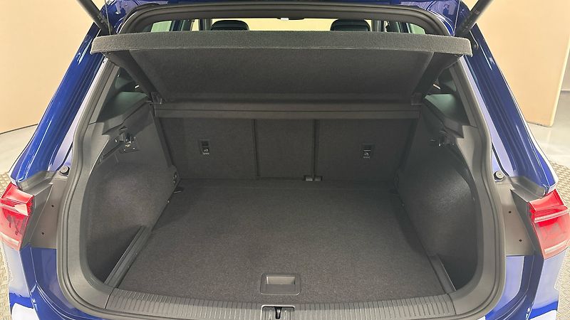 Volkswagen Tiguan 2.0 TDI DSG 4MOTION R-Line - fotka 17 z 32