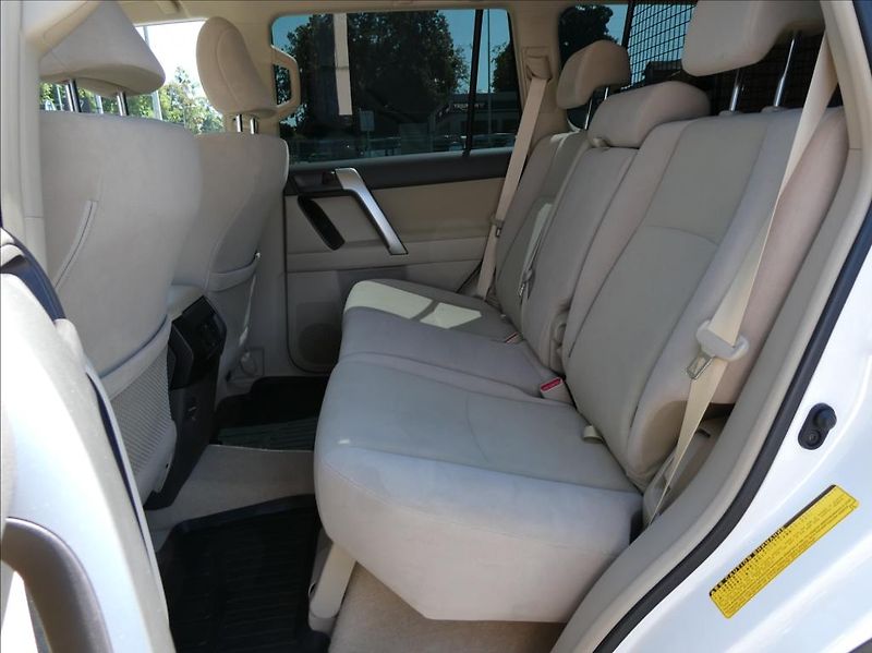 Toyota Land Cruiser 2,8 D-4D 150kW 2Maj, ČR, DPH - fotka 15 z 41