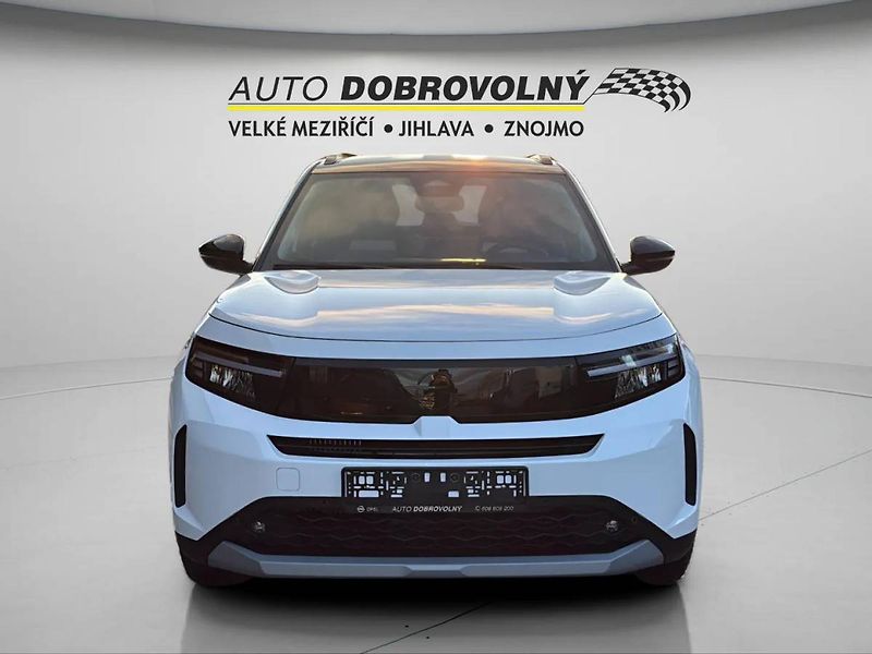 Opel Frontera (2025) GS Hybrid 1.2 TURBO (107kW/145 - fotka 12 z 26