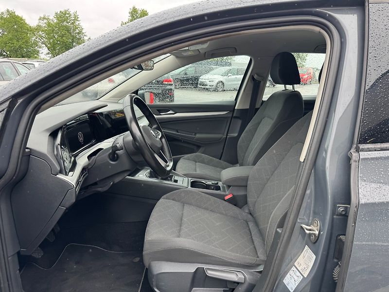 Volkswagen Golf (2020) Edition 1.5 TSI 96kW - fotka 10 z 31
