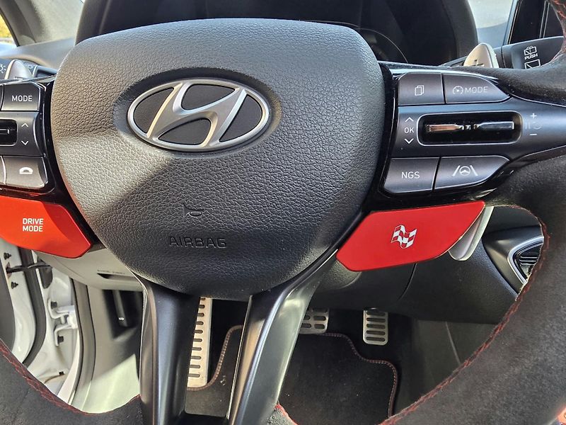 Hyundai i30 2.0-N-206KW-LIMITOVANÁ EDICE - fotka 12 z 17