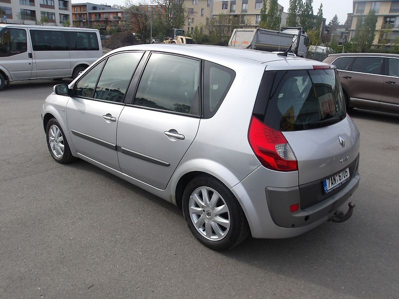 Renault Scénic 1,5DCi PĚKNÝ ! - fotka 8 z 26