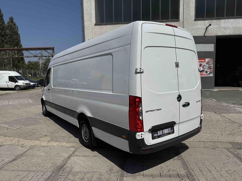 Mercedes-Benz Sprinter (2022) Sprinter 317 CDI -skříň-spaní - fotka 6 z 28