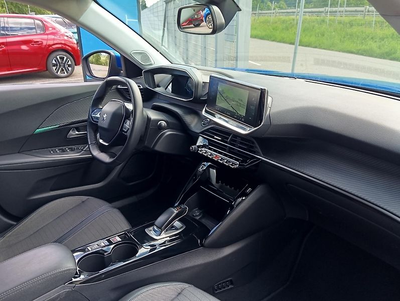 Peugeot 2008 (2021) e-AllurePack ELEKTRO 100 kW - fotka 14 z 21