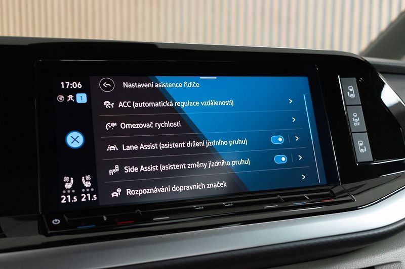 Volkswagen Multivan 1.4 TSI LONG*TAŽNÉ*ZÁRUKA*ČR 1 - fotka 32 z 50