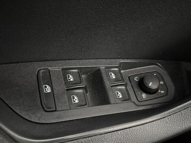 Škoda Karoq Sportline - fotka 21 z 30