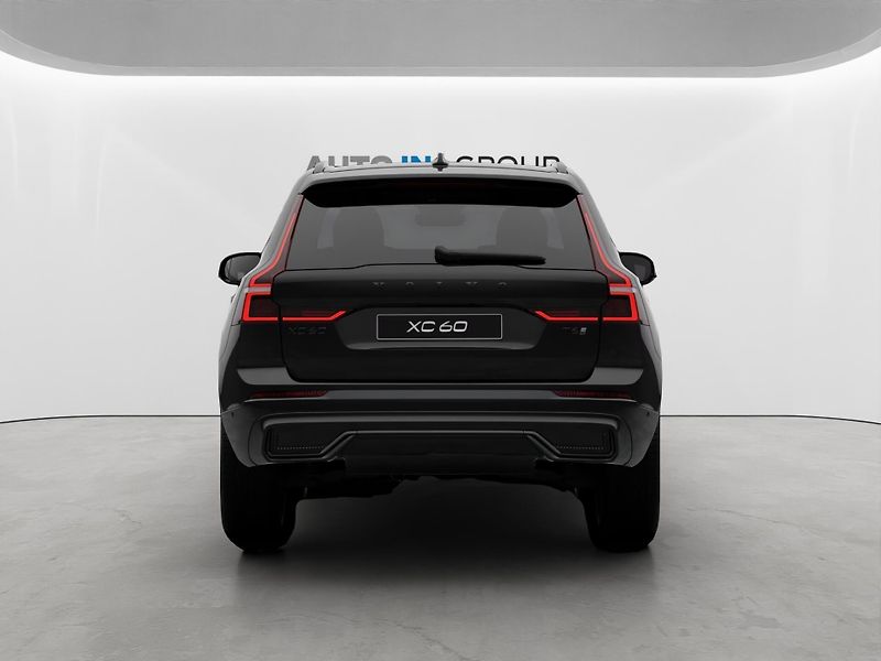 Volvo XC60 (2026) Black Edition Plus T6,360°KAM. - fotka 5 z 10