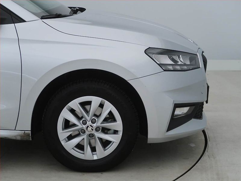 Škoda Fabia (2023) Style 1.0 TSI, Serv.kniha - fotka 14 z 18