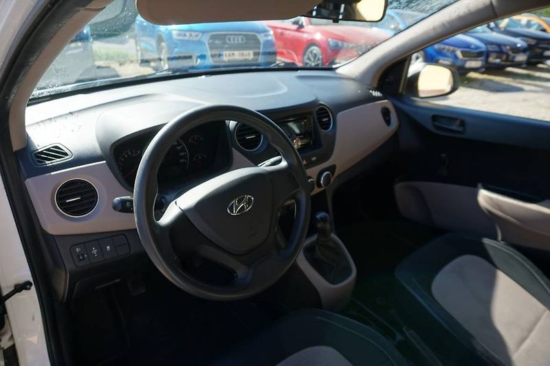 Hyundai i10 (2014) 1,0 1 MAJ V ČR - fotka 6 z 27