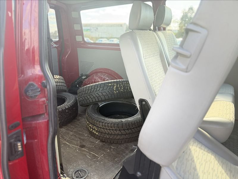 Volkswagen Transporter 2,0 TDI 103kW KLIMA 6KVALT DPH - fotka 16 z 24