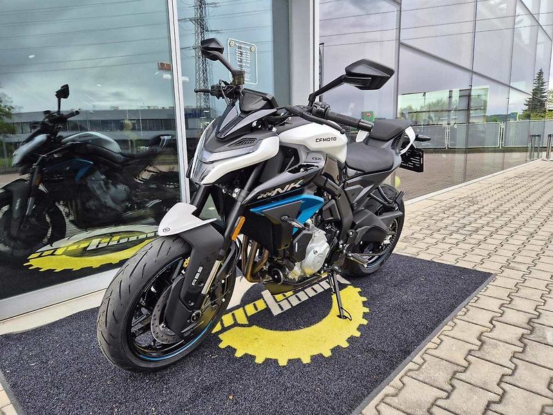 CFMOTO (2026) 675 NK - SKLADEM - fotka 28 z 59