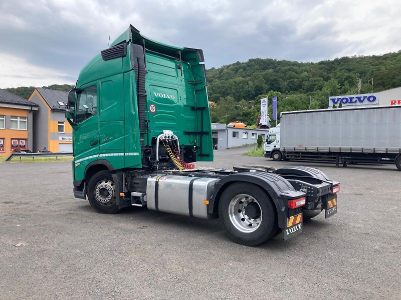 Volvo FH FH 500 I-SAVE NAVI TOP STAV - fotka 8 z 26